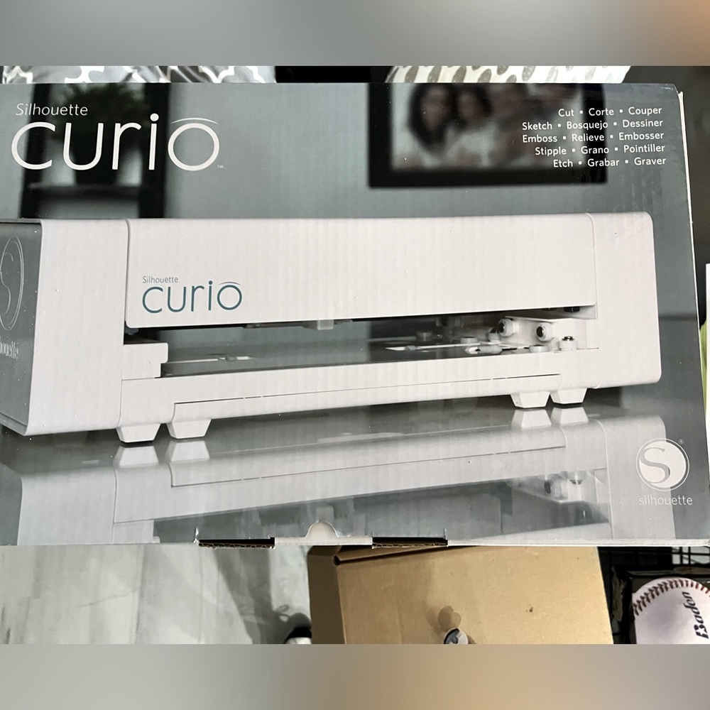 Silhouette Curio 3T Brand New, Never Used Sold out everywhere Cut Engrave Emboss